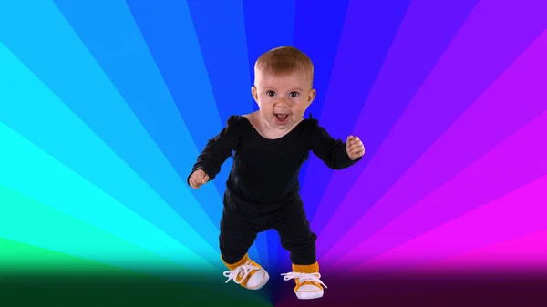 Kleines Baby Babykleidung Tanzt Auf Buntem Disco Hintergrund — Stockfoto