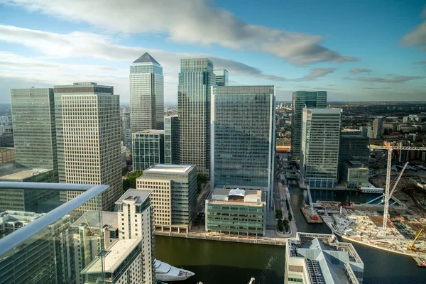 Caanary werf gebouwen in Londen — Stockfoto