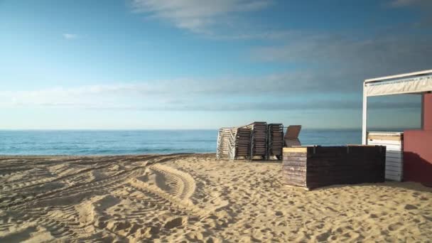 Spiaggia di sabbia con mare, Barcellona, Spagna — Video Stock