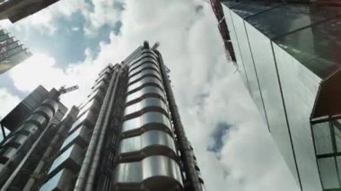 Lloyds binasının, Londra, İngiltere, İngiltere 'nin zaman kaydına bakın.