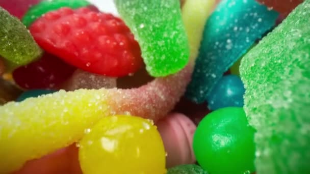 Macro fly-through footage of jelly sweets — Stock Video