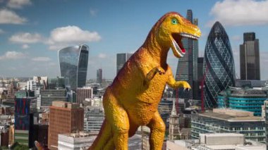 Londra 'da Dinozor Görüntüsü