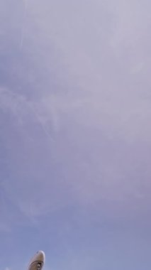 Barselona Havaalanı 'na dikey iniş için yakın uçakla geliyor.