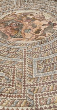 Paphos Kıbrıs'ta antik Roma döneminde eski mozaik berbat eski medeniyet