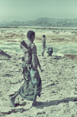 Etiyopya, Danakil-Ocak 2018--devlet yatılı arayan kimliği belirsiz düzensiz asker yaklaşık