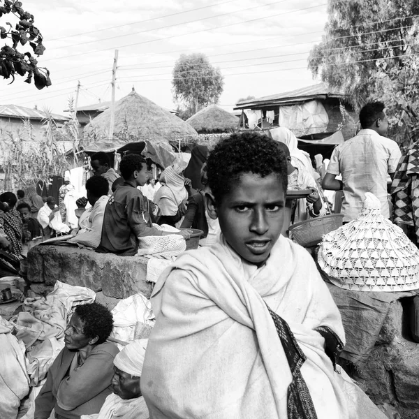 Lalibela 에티오피아 2018 Genna Celebratio의 군중에 불명된 사람들 — 스톡 사진