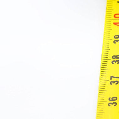 Diyet ve uzunluğu aracı ve kopya spac kavramı gibi beyaz ışık sarı şerit metre bulanıklık