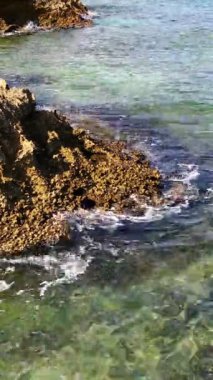 soyut su Nehri ve arka plan ışığı yüzer