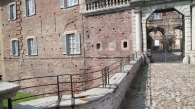 İtalya fagnano kale eski binada savunma için