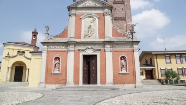 Італії Місті Mozzate Стародавніх Релігії Будівельні Католицької Годинниковою Баштою — стокове відео