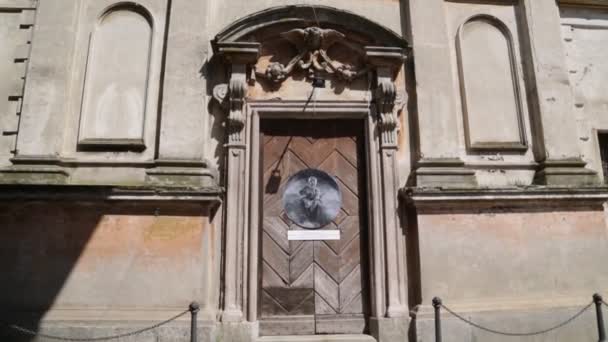 Antigua Iglesia Católica Torre Del Reloj Italia — Vídeos de Stock