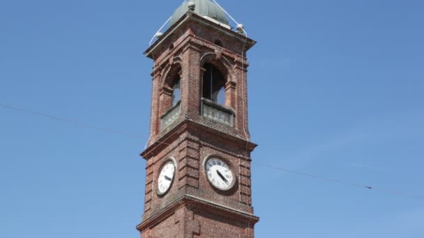 Antigua Iglesia Católica Torre Del Reloj Italia — Vídeos de Stock