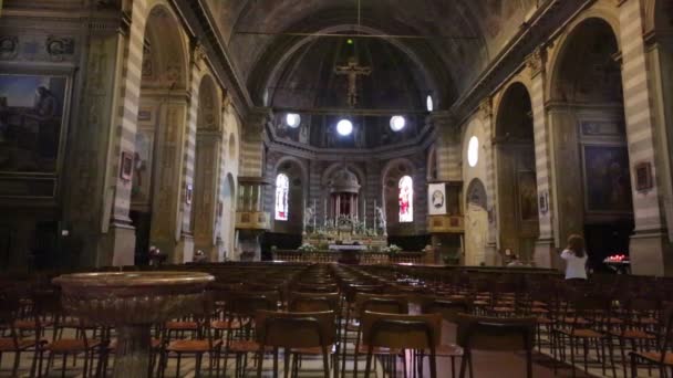 Interior Del Altar Solitario Iglesia Puzolo Italia — Vídeo de stock