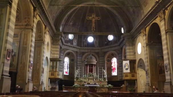 Interieur Van Lonate Pozzolo Kerk Altaar Italië — Stockvideo