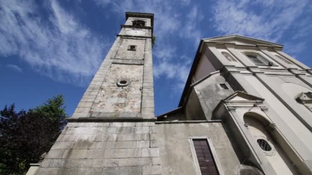Antigua Iglesia Católica Torre Del Reloj Sumirago Italia — Vídeo de stock