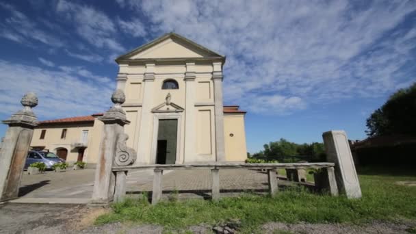 Італії Sumirago Стародавніх Релігії Будівельні Католицької Годинниковою Баштою — стокове відео