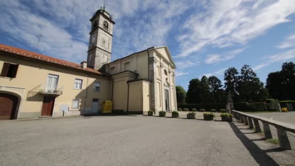 Antica Chiesa Cattolica Torre Dell Orologio Sumirago Italia — Video Stock