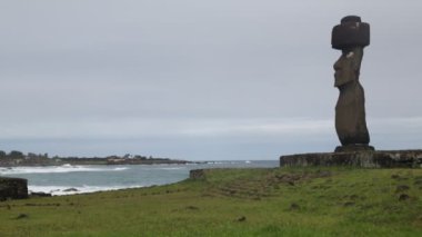Moai, monolithic human figure carved by Rapa Nui people on Easter Island in eastern Polynesia