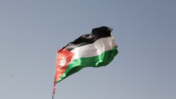 Прапор Рухається Проти Неба Йорданії — стокове відео