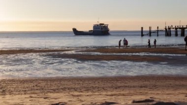 Avustralya'da pier beach Hervey Bay Fraser ada cennet kavramı gibi ve rahatla