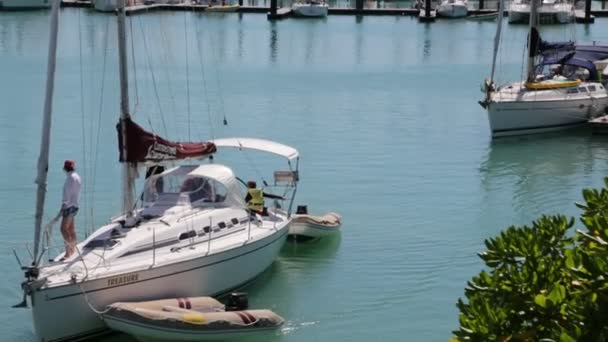 Pier Boten Aan Oceaan Fraser Island Australië — Stockvideo