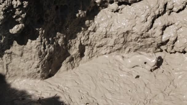 在达纳基尔 埃塞俄比亚 非洲沸腾的泥浆的特写镜头 — 图库视频影像