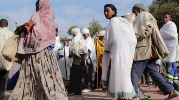 Malebný Pohled Neznámých Lidí Během Náboženský Svátek Oslav — Stock video