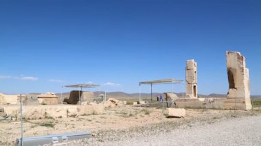 Pasargad eski tapınak İran'ın görüntülerini
