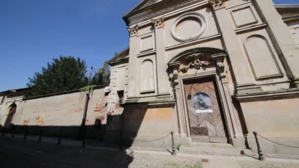 Mooie Beelden Van Oude Katholieke Godsdienst Gebouw Italië — Stockvideo