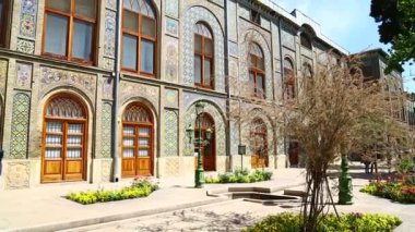 İran'da güzel antik saray cephesi