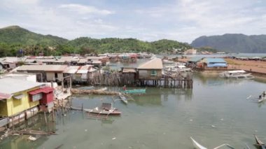 yoksul insanlar için gecekondu filipinler ev, yoksulluk ve bozulma kavramı