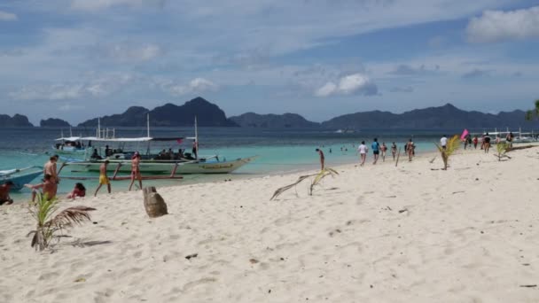 Coron Filipinas Circa Diciembre 2016 Personas Identificadas Hermosa Playa Cerca — Vídeos de Stock