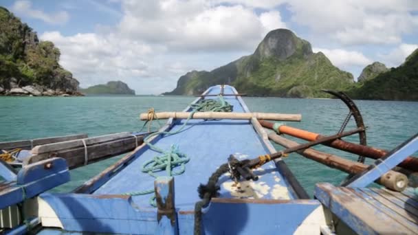 Bir Tekne Filipinler Tepe Binmek — Stok video
