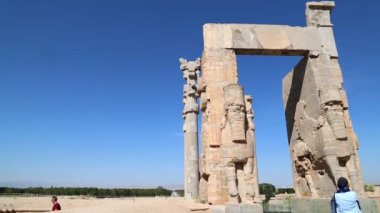 turist Persepolis eski kalıntıları, İran'ın tarihi hedef anıtlar 