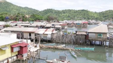 yoksul insanlar için gecekondu filipinler ev, yoksulluk ve bozulma kavramı