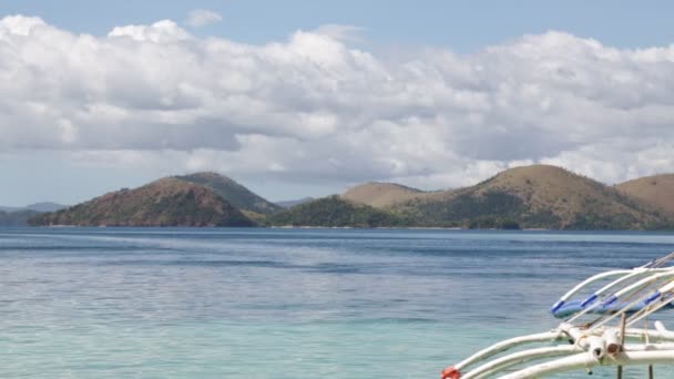Barco Colinas Oceano Pacífico Filipinas — Vídeo de Stock