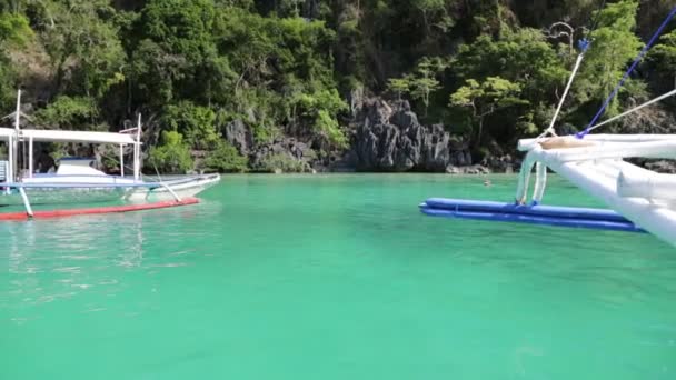 Pessoas Turistas Barco Mar Filipinas — Vídeo de Stock