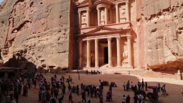 Filmaufnahmen Von Touristen Der Antiken Stätte Petra Jordanischen Kloster — Stockvideo