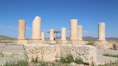 Pasargad eski tapınak İran'ın görüntülerini