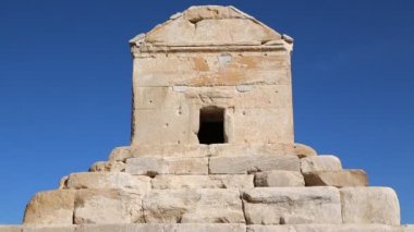 Pasargad eski tapınak İran'ın görüntülerini