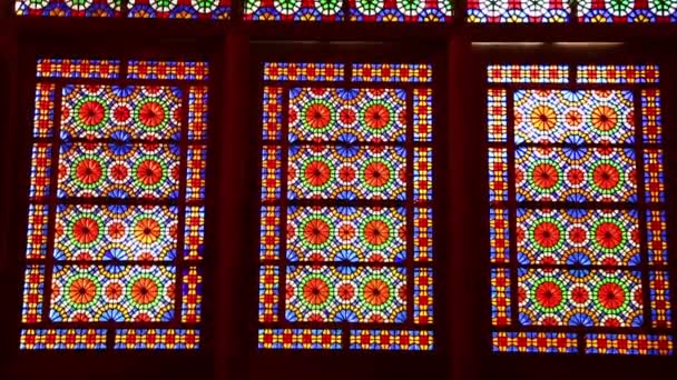 Innenraum Der Kirche Mit Glasfenstern Iran — Stockvideo