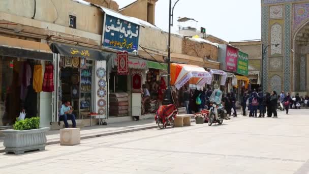 Persone Piedi Vecchio Bazar Storico Shiraz Iran — Video Stock