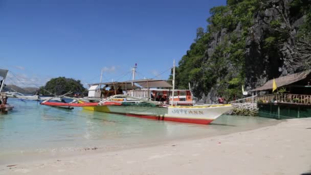 Pessoas Turistas Barco Mar Filipinas — Vídeo de Stock