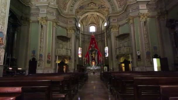 Усередині Прекрасної Церкви Anicient Італії — стокове відео