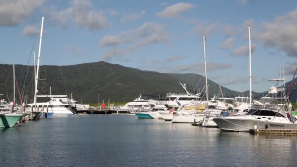 Muelle Barcos Océano Isla Fraser Australia — Vídeo de stock