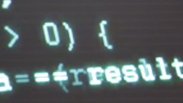 画面では コンピューター コードの背景番号とデータのクローズ アップ ビュー — ストック動画