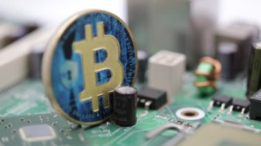 bilgisayar anakart üzerinde bitcoin yakın çekim görüntüleri
