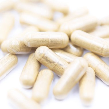 Beyaz arka plan ve kopya ilaç ve tıp kavramı sağlık ve lif gibi yer