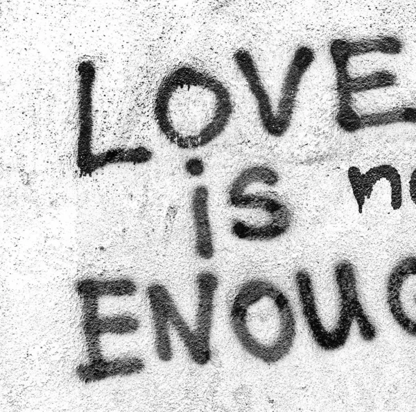 Dans Vieux Mur Les Mots Amour Est Suffisant Comme Concept — Photo