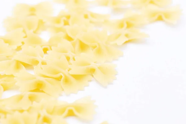 Weißen Hintergrund Und Kopieren Raum Die Rohe Pasta Konzept Der — Stockfoto